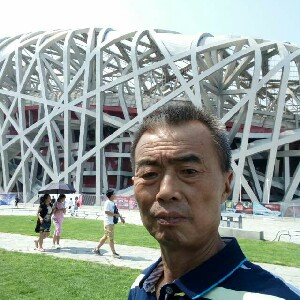 任博士